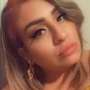 Meet your Posher, Natalie
